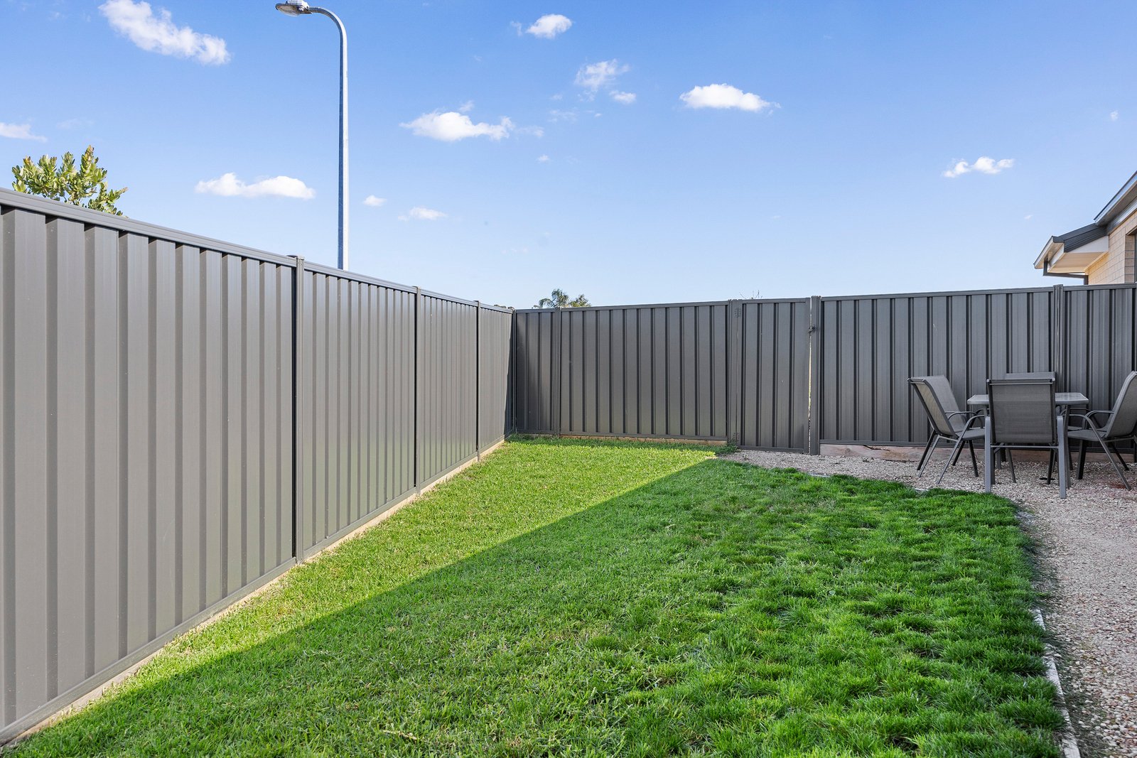 01723653_img_13_1600x